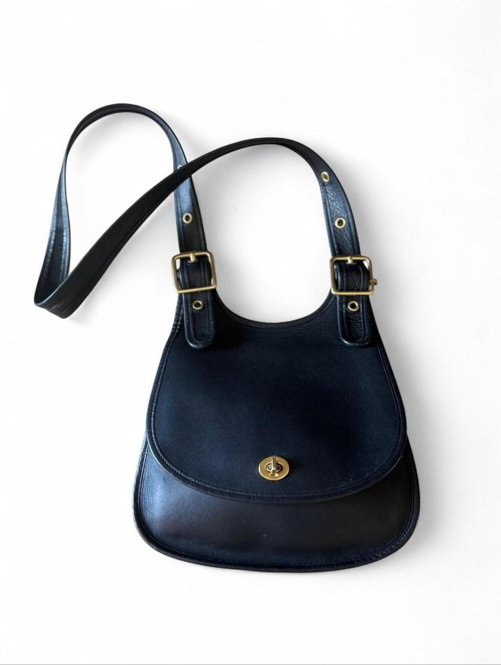 Vintage Coach Berkeley 9988 Blk Leather Saddle Bag Brass Hardware Crossbody 90s